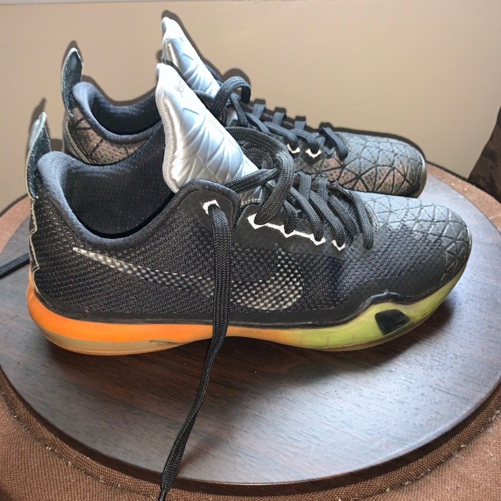 Kobe 10s with box